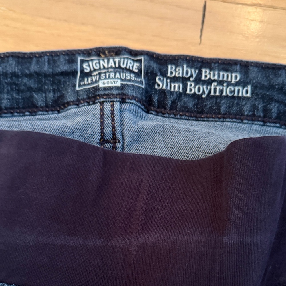 Signature by Levi Strauss Dark Blue Maternity Straight Leg Jeans - Picture 2 of 4